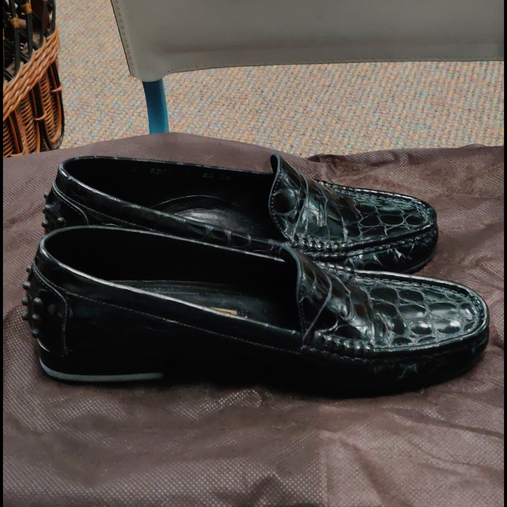 Cole Haan black alligator textured leather loafers